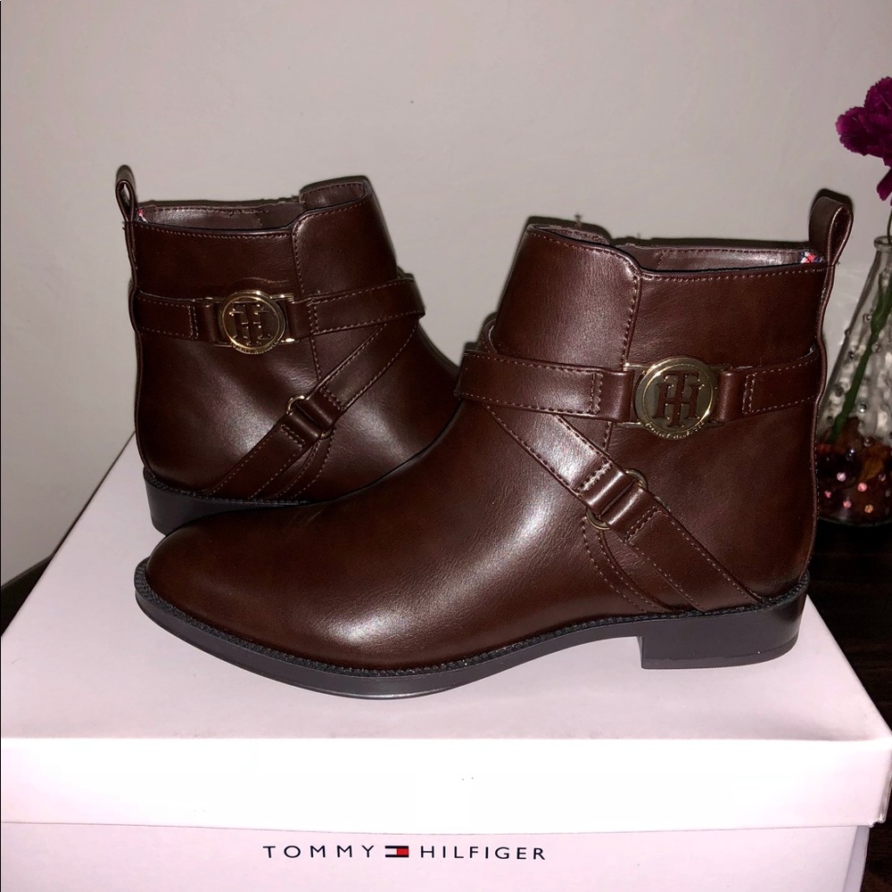 Tommy Hilfiger Boots - Picture 2 of 4